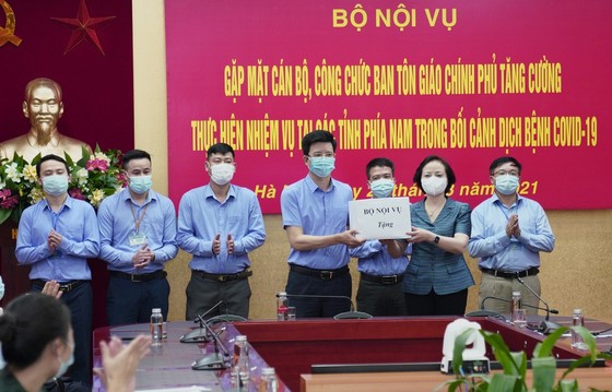 Bộ Nội vụ tăng cường quản lý nhà nước về tín ngưỡng, tôn giáo tại TPHCM và các tỉnh phía Nam ảnh 3