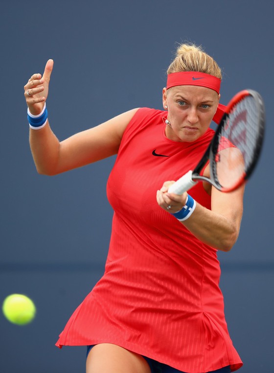 Bellis hủy diệt Kvitova ảnh 1