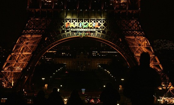 Tháp Eiffel và duyên nợ với Ronaldo, với thể thao ảnh 5