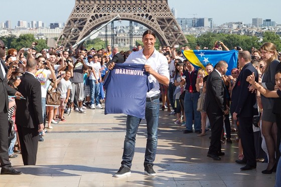 Tháp Eiffel và duyên nợ với Ronaldo, với thể thao ảnh 8