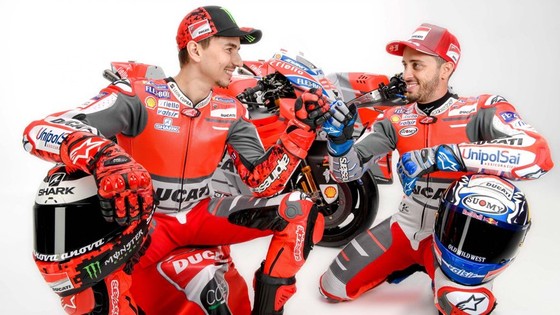 Đua xe mô tô: Ducati công bố mẫu xe đua mới cho Moto GP 2018 ảnh 8