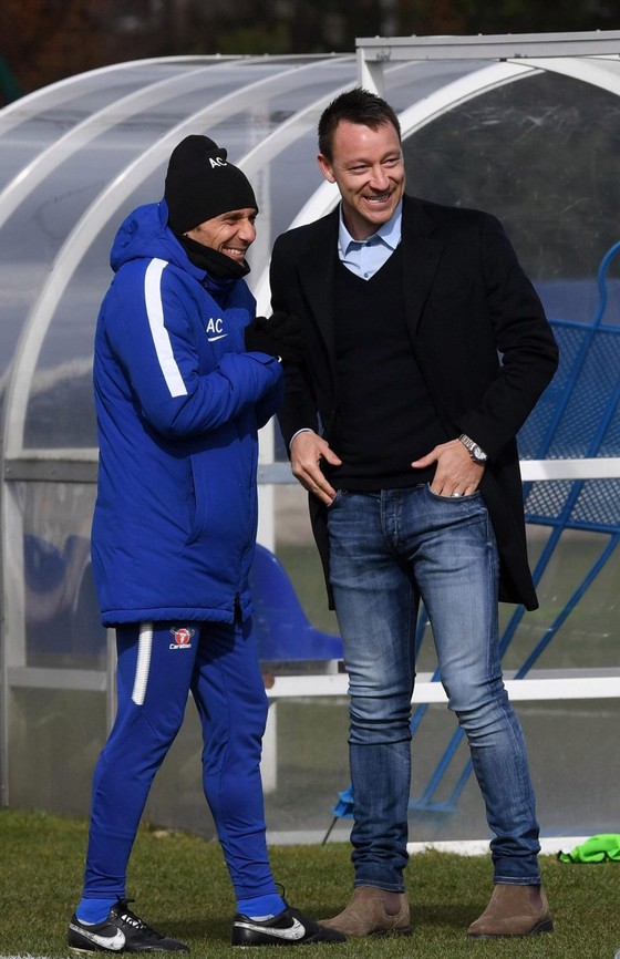 Chelsea tròn 113 năm tuổi: Sư tử Xanh vẫn gầm vang tứ hải ảnh 2