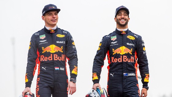 Đua xe F1: Hamilton nhắn nhủ Verstappen: “Muốn vô địch hả? Chờ đi cưng” ảnh 4
