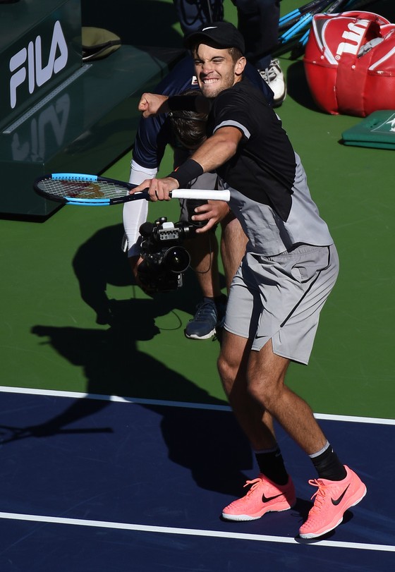Indian Wells 2018: Toàn thắng trận thứ 16, Federer giữ ngôi Nhà vua ảnh 3