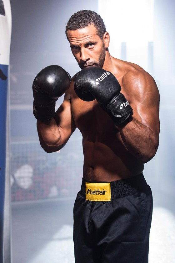 Quyền Anh: Rio Ferdinand – chưa kịp thượng đài, đã phải treo găng ảnh 1