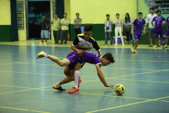 Cựu cầu thủ U23 VN tham gia giải phủi đồng hương Huế ảnh 3