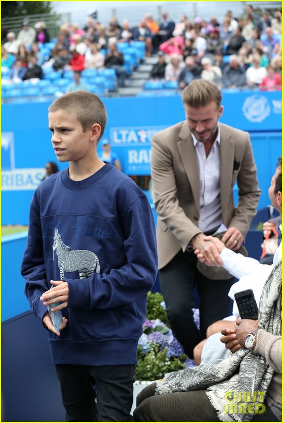 Vợ của Beckham xây sân tập 30 ngàn Bảng cho con trai Romeo ảnh 1