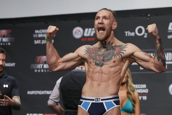 “Gã điên Ailen” Conor McGregor: “Mỏ vàng” của UFC, kiếm 516 triệu USD bản quyền truyền hình sau... 7 năm ảnh 3