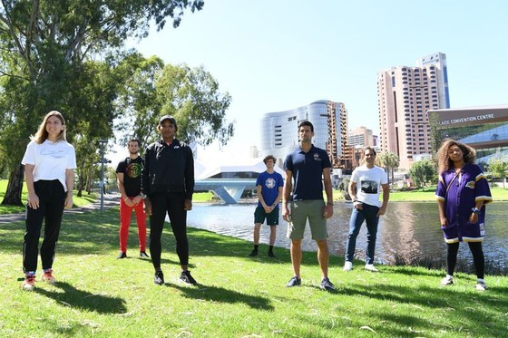 Kết quả A Day at the Drive (mới cập nhật): Djokovic rút lui rồi… quay lại, đủ để thắng 1 ván ảnh 1