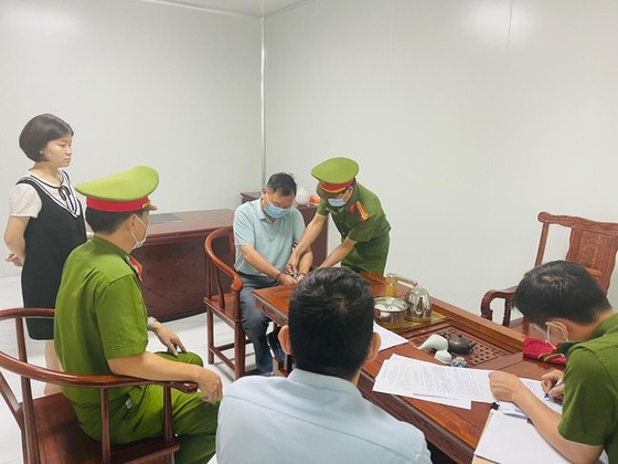 Thanh Hóa: Khởi tố 2 chuyên gia người Trung Quốc về hành vi buôn lậu ảnh 1