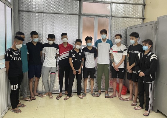 Thanh Hóa: Bắt giữ 11 đối tượng hỗn chiến trong đêm khiến 1 người tử vong ảnh 1