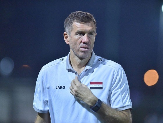 Asian Cup 2019: Đại chiến Iran – Iraq, sự thoải mái của Queiroz và Katanec ảnh 1