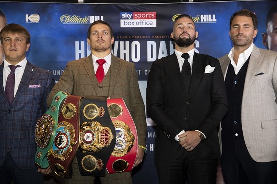Quyền Anh: Ông bầu Eddie Hearn điểm tên “ngũ đại quyền thủ”, có "gà nhà" Usyk, dân mạng muốn khóc ảnh 2