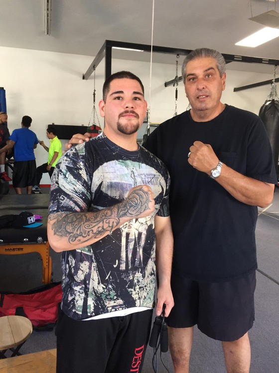 Quyền Anh: Thèm khát địa vị và tiền tài của Canelo, Ruiz muốn nối gót anh, làm nên lịch sử cho Mexico ảnh 1