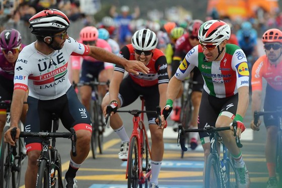 Giro d’Italia: Ackermann và Gaviria thay nhau thắng chặng 2 và 3, Viviani bị hủy kết quả ảnh 5