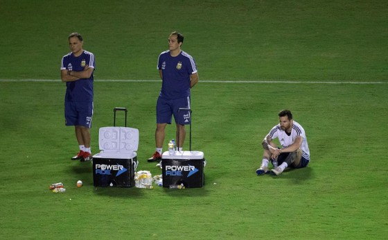 Argentina - Colombia: Ông Scaloni sẽ chơi với “mũi đinh ba” Messi - Aguero - Di Maria ảnh 4