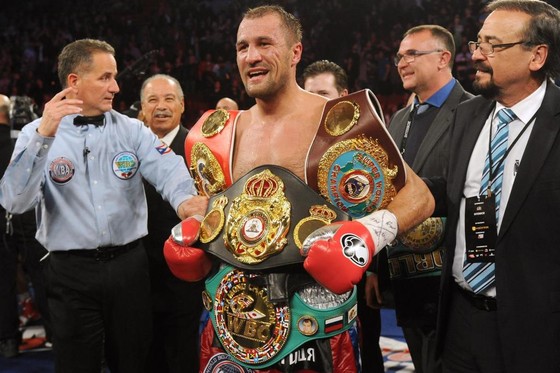 Quyền Anh: Canelo “bị tước đai” WBC, làng quyền hạng trung hỗn loạn trước 2 trận của Charlo, Andrade ảnh 2