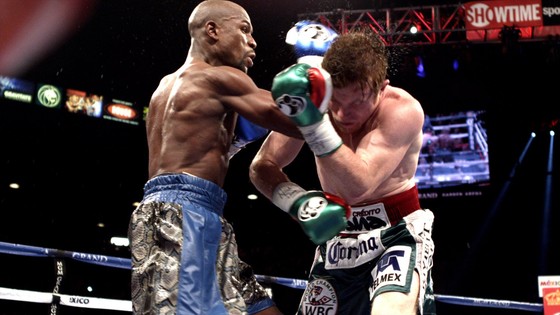 Canelo Alvarez và trận thua duy nhất (II): Nhận bài học xương máu từ kẻ lắm tiền nhiều của, giờ là lúc "trả bài" cho cả thế giới ảnh 2