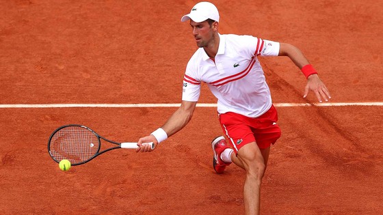 Roland Garros: Federer ngạc nhiên với bản thân, Djokovic sẵn sàng tiến sâu, Nadal mừng sinh nhật 35 tuổi ảnh 2