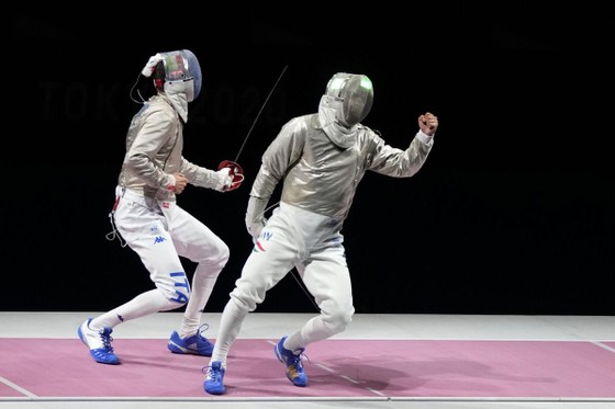 “Kiếm Vương” Áron Szilágyi: Xứng danh anh hùng với tấm HCV 3 kỳ Olympic liên tiếp ảnh 2