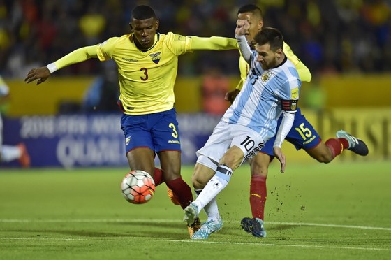 Bóng đá nợ Messi một World Cup ảnh 1