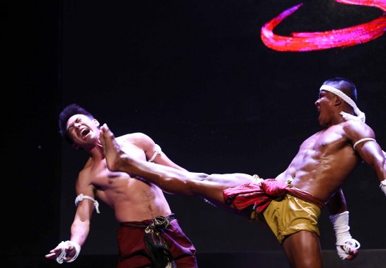 "Thánh Muay" Buakaw Banchamek đến Việt Nam ảnh 3
