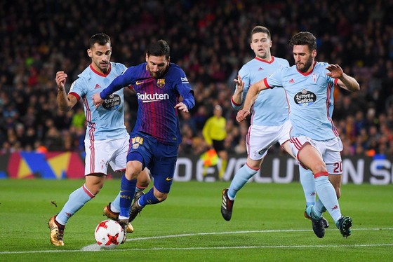 Bật mí Bản hợp đồng thế kỷ giúp Messi kiếm 100 triệu Euro mỗi năm ảnh 1