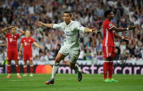 Heynckes sợ Ronaldo sẽ hủy hoại Bayern ảnh 1