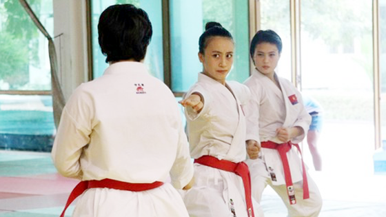 Võ sĩ karatedo Việt Nam luyện tập quên ngày nghỉ ảnh 3