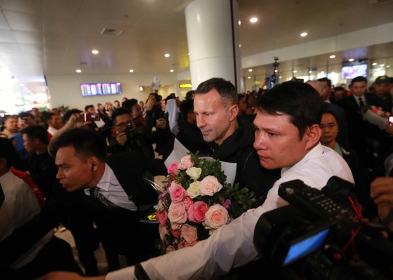 Ryan Giggs và Paul Scholes đã đến Việt Nam ảnh 1