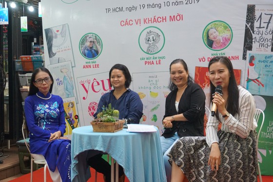 Phụ nữ nói gì khi nói về “Ăn, sống và yêu”? ảnh 1