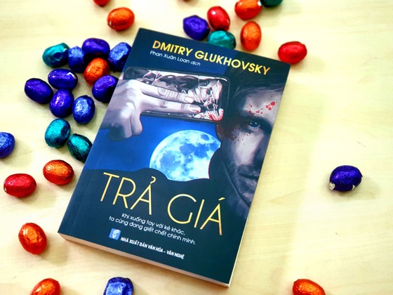“Trả giá”: Cuốn tiểu thuyết li kì của Nga được dịch sang tiếng Việt ảnh 1