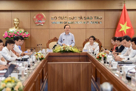 Từ năm học 2020-2021: Phải có chuyển biến rất căn bản về việc khen thưởng học sinh tiểu học ảnh 1