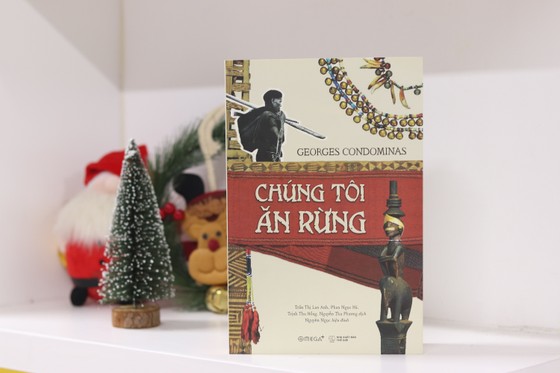 Ra mắt công trình nghiên cứu dân tộc học kinh điển “Chúng tôi ăn rừng” ảnh 1