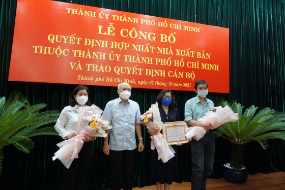 Hợp nhất hai NXB Tổng hợp TPHCM và Văn hóa - Văn nghệ TPHCM ảnh 3