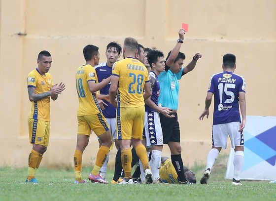 Hà Nội thua sốc trước Thanh Hóa ảnh 1