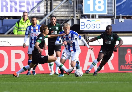 Văn Hậu có kịp ra sân trước khi hết hợp đồng với SC Heerenveen? ảnh 1