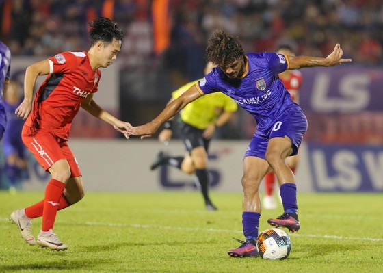 B.Bình Dương – HA.GL 1-1: Mãn nhãn ảnh 1
