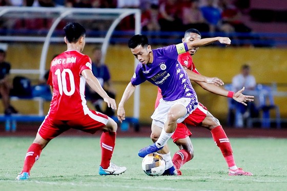 CLB Hà Nội khó bảo vệ được ngôi vô địch ảnh 1