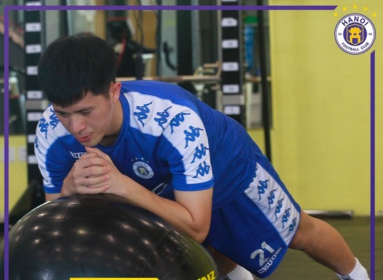 CLB Hà Nội khó bảo vệ được ngôi vô địch ảnh 2