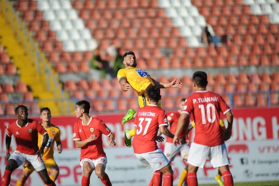 Hải Phòng đánh rơi chiến thắng trước tân binh Hà Tĩnh ảnh 1