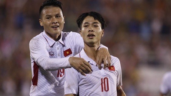 Công Phượng vào bán kết cuộc bầu chọn cầu thủ được yêu thích nhất Asian Cup ảnh 1