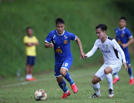 CLB Quảng Nam thắng HA.GL 4-3: Ý nghĩa vượt xa một trận đấu tập! ảnh 1