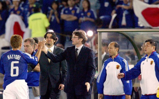 HLV Philippe Troussier được vinh danh tại Sảnh danh vọng Bóng đá Nhật Bản ảnh 1