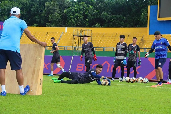Sân Bình Dương được phép đón hơn 5.000 khán giả khi V-League quay lại ảnh 1