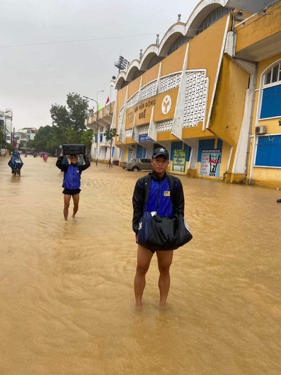 Mưa lớn, ngập lụt có thể biến thuận lợi của đội Huế... thành bất lợi ảnh 2