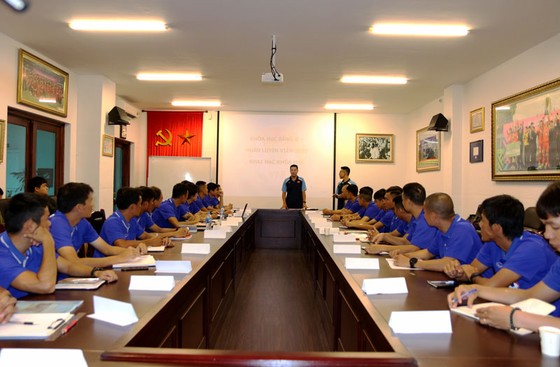 Khai mạc khóa đào tạo HLV chứng chỉ B AFC 2020 ảnh 1