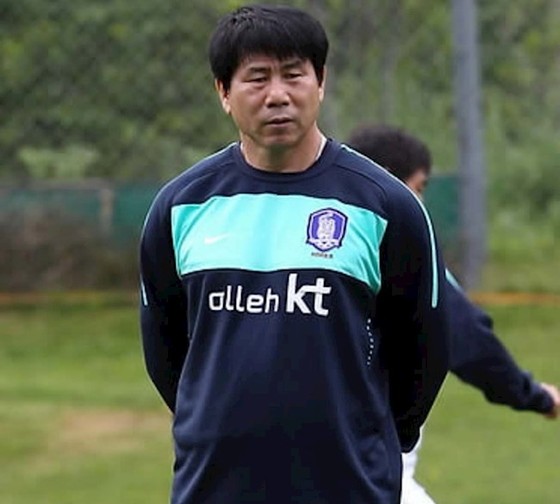 HLV Kim Hyun Tae hoàn tất việc cách ly ảnh 1