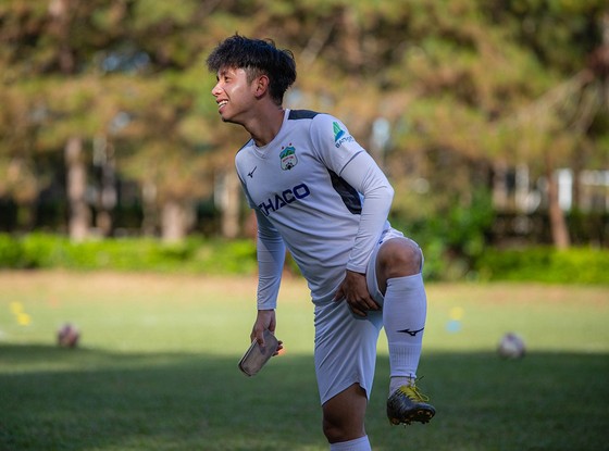 Kiatisak không có Tuấn Anh ở trận ra quân LS V-League 2021 ảnh 1