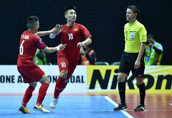 Việt Nam gặp Thái Lan để tranh vé dự Futsal World Cup ảnh 1